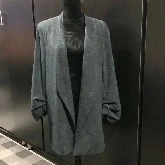 The Limited The Lexi Open front jacket,ruched cuff,hip pockets,shoulder pads - Picture 1 of 11